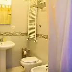 Easy House 3* نابولي