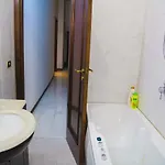Easy House نابولي