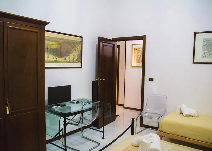 Alojamento de Acomodação e Pequeno-almoço Easy House Nápoles