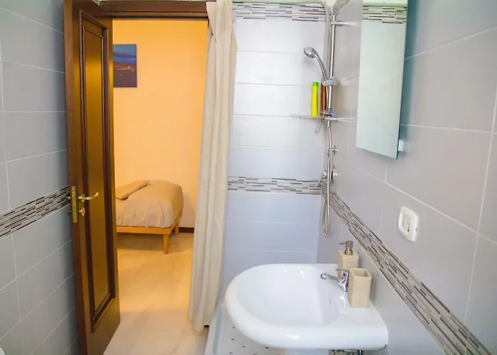 Alojamento de Acomodação e Pequeno-almoço Easy House Nápoles